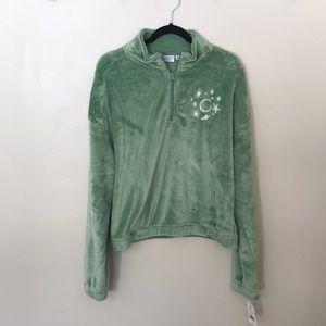 NEW Mighty Fine Plush Celestial Pullover. Large